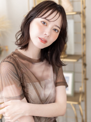 くせ毛風シースルーバングセミウェットヘア　チャンモリパーマ