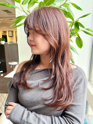 セミロングレイヤーカット