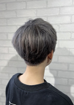 グレーアッシュ×マッシュショート