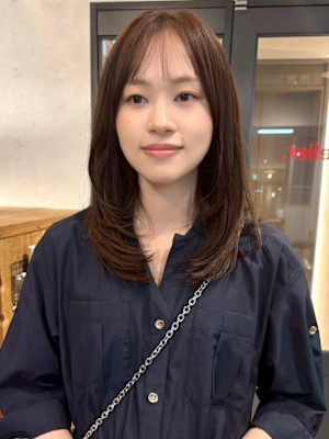 レイヤーカット 顔周りカット アッシュブラウン 髪質改善 