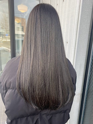 アッシュグレージュ