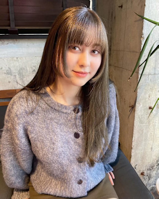 シアーグレージュ