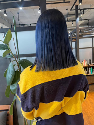 ネイビーブルー