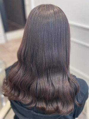 暗めツヤツヤ！グレージュ♪_ユウ