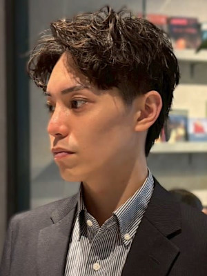 ツイストスパイラルパーマ 束感 ツーブロック 眉毛カット