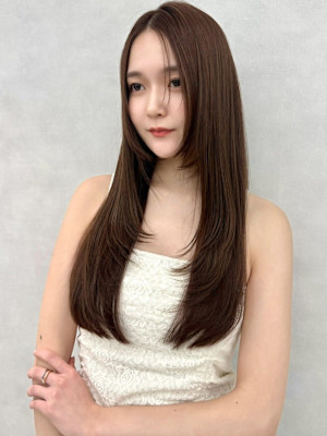 レイヤーカット×シルキーストレート