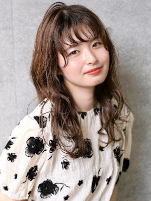 ロング×フェミニン