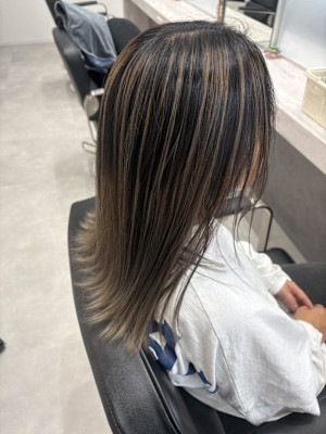 グレージュカラー