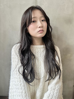 LONG・黒髪・ナチュラルウェーブ
