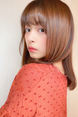 ミディアムボブ