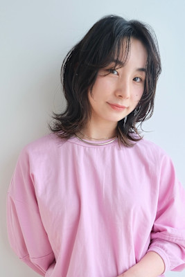 小顔レイヤー/大人ミディ/くびれシルエット