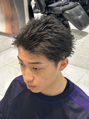 一手間で圧倒的こなれ感！外ハネスパイキーショート