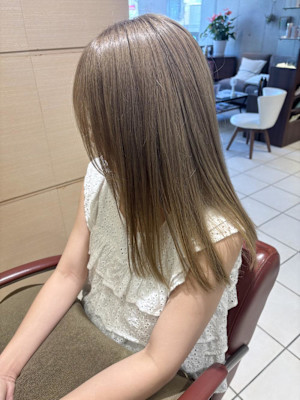 ミルクティーベージュ/ベージュ/ハイトーンベージュ