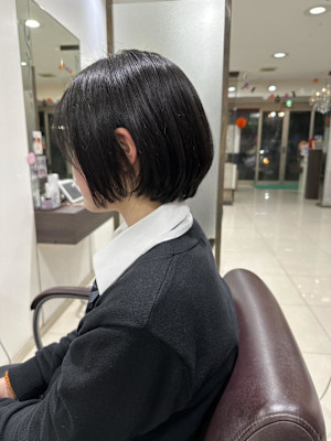ショートボブ