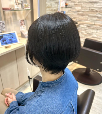 20代30代40代小顔ハンサムショートアッシュブラック