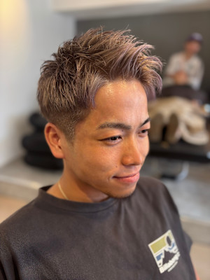 ハイトーンアップバングヘア【平塚・秦野・二宮・小田原・茅ヶ崎