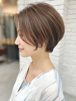 丸みショート 美人ショート 前髪 ハイライト 白髪ぼかし