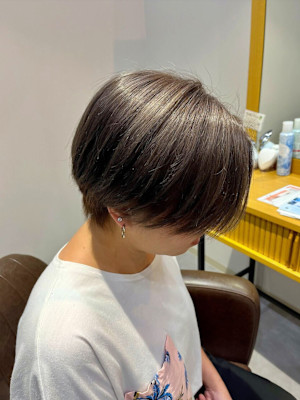 ショート×アッシュグレージュ