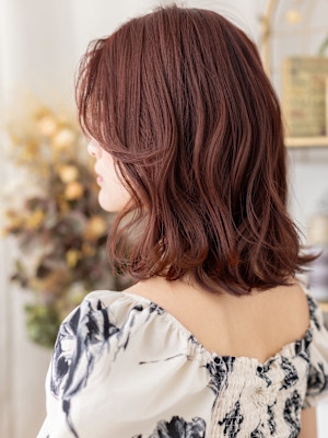 大人美人ひし形ミディアム艶感バーガンディ　チャンモリパーマ