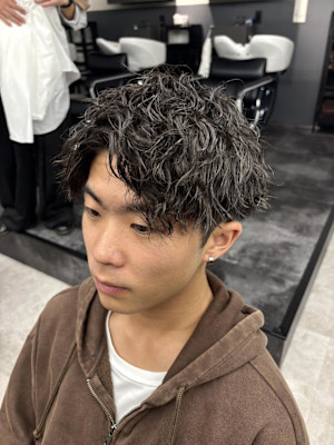 ツイストスパイラルで作る圧倒的束感＆無造作スタイル