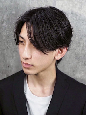 センターパート/ニュアンス〈理容室〉