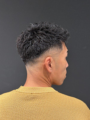 アップバングショート