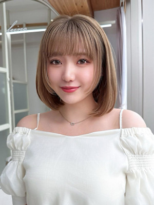 30代40代の明るい白髪染めで垢抜ける結べるレイヤー