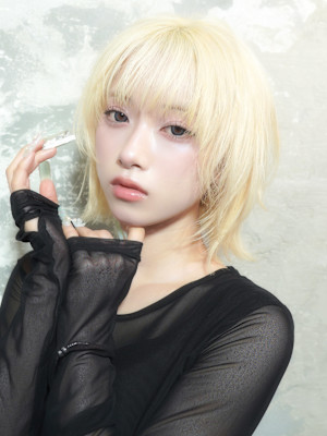 【La fith】顔周りレイヤー×ブリーチ×ハイトーン
