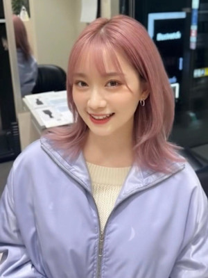 ピンクベージュ