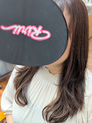 大人の女性に似合う、深みと透明感