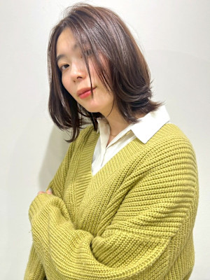 ミディアムレイヤー ワンレン ベージュカラー ゆる巻き