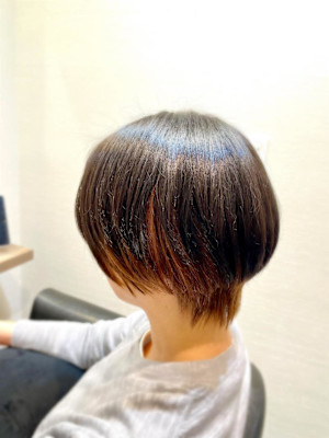 インナーカラーショートボブ