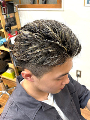 ショートアップバングハイライト