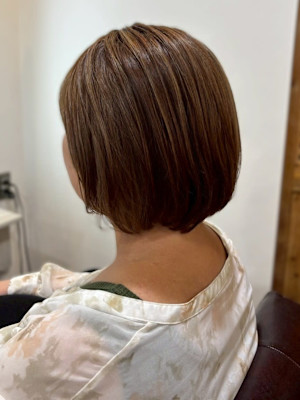 丸みショート ボブ 白髪ぼかしハイライト 30代 髪質改善