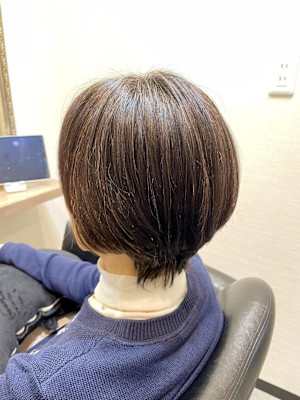 ショートボブ