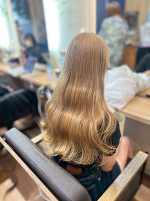 ミルクティーベージュ