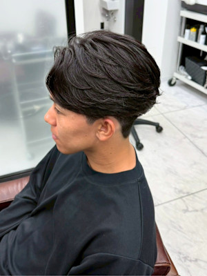 ニュアンスパーマ　ナチュラルパーマ　黒髪　ビジネス