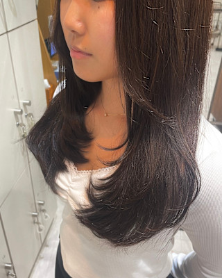 レイヤーカット×オリーブブラウン/吉川沙知