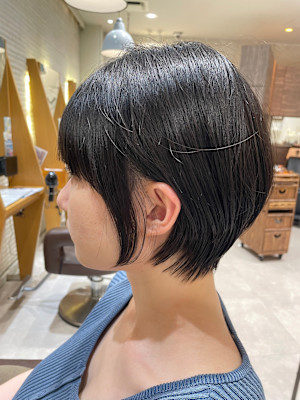 ショートスタイル/吉川沙知