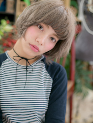 フレンチガーリー厚めバング小顔ウルフボブ　チャンモリパーマ