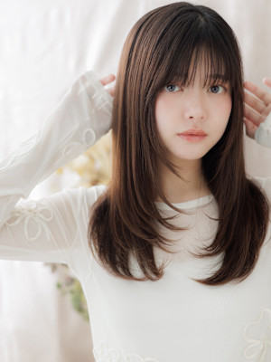 暗髪アッシュブラウン重軽ロングレイヤー　シャギーカット