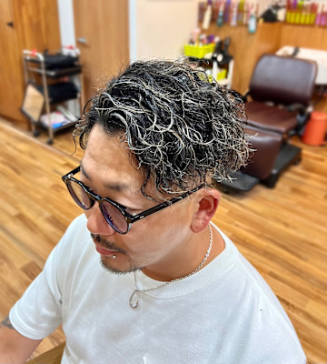 アップバングツイストスパイラルパーマ