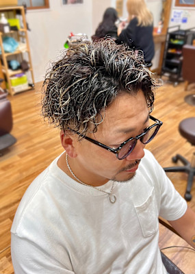 アップバングツイストスパイラルパーマ