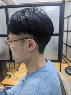 ブルーブラック