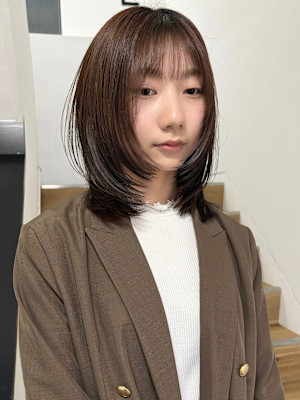 ミディアムレイヤー小顔フェイスレイヤー