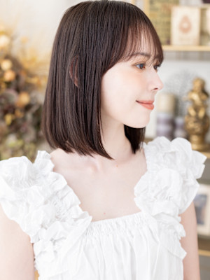 チョコレートブラウン前下がりミニボブディ　ヘイリーボブ