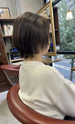 外ハネショートボブ