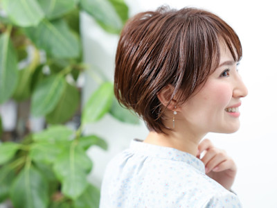 ショートボブ