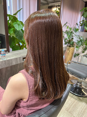 美髪矯正で朝のセットが楽になります！