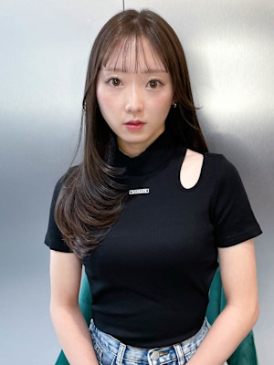 小顔になれるレイヤーカット！前髪からアンダーの髪までレイヤー